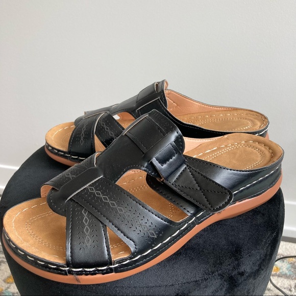 🩴NWOT Women's Summer Sandals in size 8.5 🩴 - Picture 1 of 4